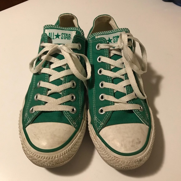 green converse outfit